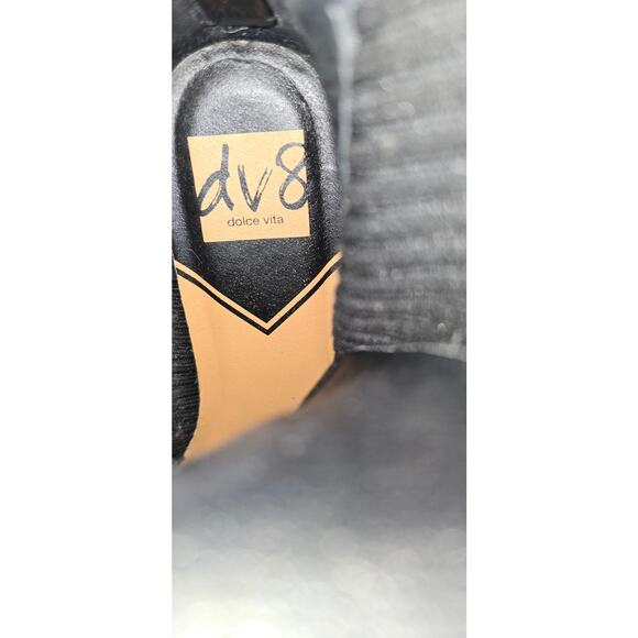 dv by Dolce Vita Black Combat Boots | Size 7 | Pre-Owned - Picture 8 of 8